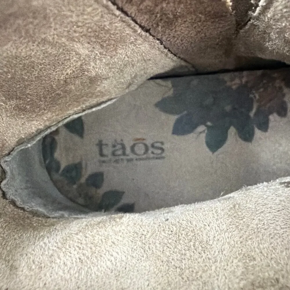 Taos Boots Womens Size 8 Brown Oiled Leather Bootie Side Zip